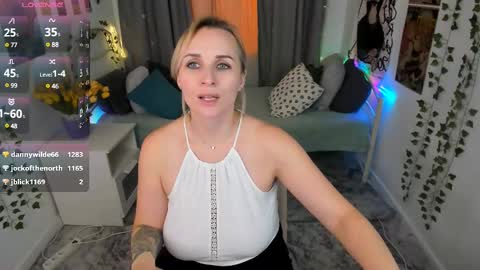 Karina  online show from 03-10-25, 12:40