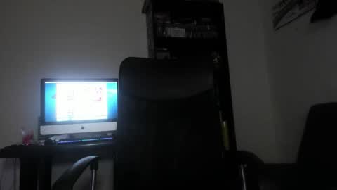 KARINNA  RAVEN online show from 12-21-25, 01:46