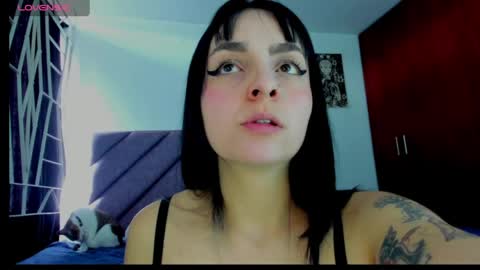 Snapshot of karinna__raven chatting on 06-01-26, 06:53 KARINNA RAVEN online show from 06-01-26, 06:53