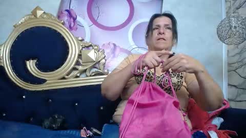 Snapshot of karito_mature17 chatting on 10-20-25, 11:10 Karito online show from 10-20-25, 11:10