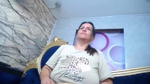 Snapshot of karito_mature17 chatting on 10-31-25, 11:11 Karito online show from 10-31-25, 11:11