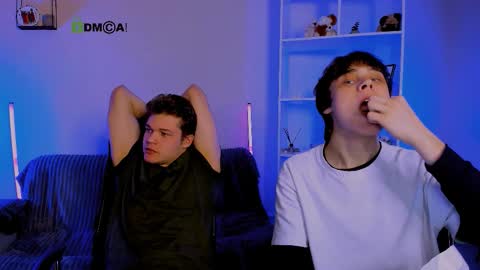 Snapshot of karl_mans chatting on 11-28-25, 08:00 Karl online show from 11-28-25, 08:00