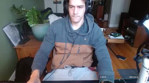 Snapshot of karl_mask chatting on 11-25-25, 05:13 Karl online show from 11-25-25, 05:13