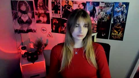 Snapshot of karla_flower chatting on 11-06-25, 01:23 Karla online show from 11-06-25, 01:23