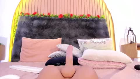 Karla Gonzaless online show from 02-23-25, 05:18