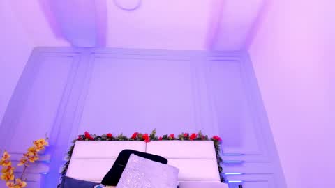 Karla Gonzaless online show from 03-08-25, 12:33