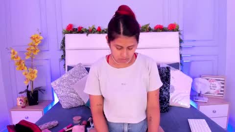 Karla Gonzaless online show from 03-10-25, 07:07