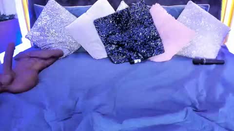 Karla Gonzaless online show from 09-25-25, 06:44