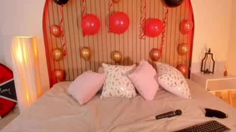 Karla Gonzaless online show from 04-18-26, 07:58