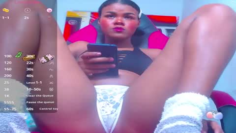 Snapshot of karla_latina_28 chatting on 09-29-25, 03:22 karla latina 28 online show from 09-29-25, 03:22