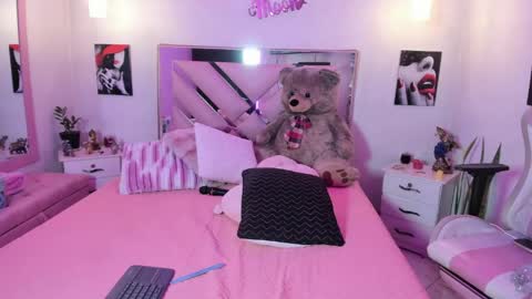 Karly Moonns online show from 05-23-26, 10:03