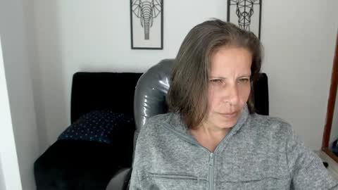 KARLYE online show from 12-28-24, 05:23