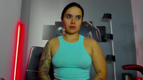   online show from 02-03-25, 01:08