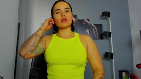   online show from 02-11-25, 01:51