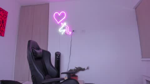 Snapshot of karodu chatting on 02-06-25, 08:13 Karo online show from 02-06-25, 08:13