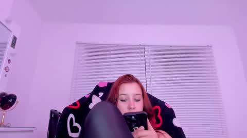 Snapshot of karodu chatting on 02-13-25, 03:18 Karo online show from 02-13-25, 03:18