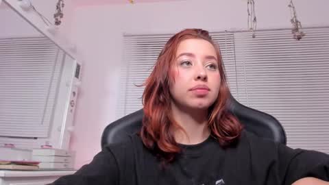 Snapshot of karodu chatting on 03-07-25, 04:02 Karo online show from 03-07-25, 04:02