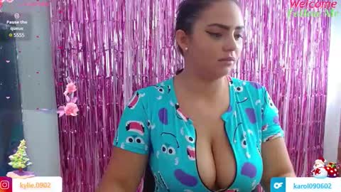 Snapshot of karol_09 chatting on 12-17-24, 05:26 karol 09 online show from 12-17-24, 05:26