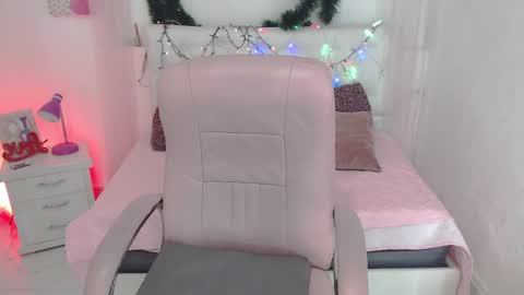 Snapshot of karol_adams_1 chatting on 12-05-24, 09:50 karol online show from 12-05-24, 09:50