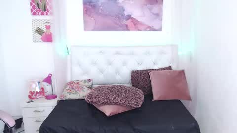 Snapshot of karol_adams_1 chatting on 02-07-25, 12:53 karol online show from 02-07-25, 12:53