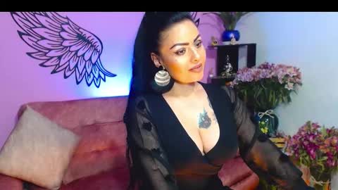 Karol Kenedy online show from 10-05-25, 05:39