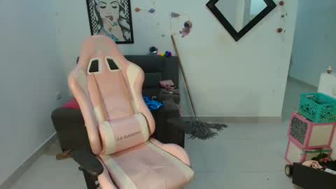    online show from 02-13-25, 03:18