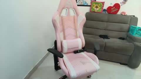    online show from 03-03-25, 02:48