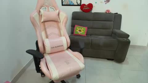    online show from 03-06-25, 12:41