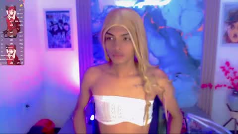 Snapshot of karol_vanessa__ chatting on 05-26-26, 11:28 karol Vanessa online show from 05-26-26, 11:28