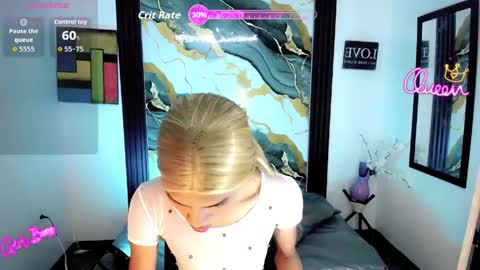 Snapshot of karol_vanessa__ chatting on 05-30-26, 11:29 karol Vanessa online show from 05-30-26, 11:29