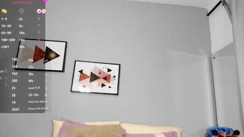 karol_w10 online show from 09-26-25, 06:01