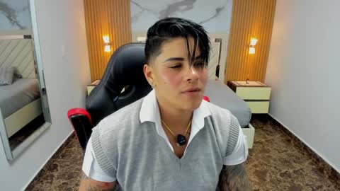 Karol and Luna online show from 04-10-26, 07:40