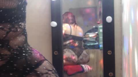 Snapshot of karolbb21 chatting on 06-11-26, 11:52 karolbb21 online show from 06-11-26, 11:52