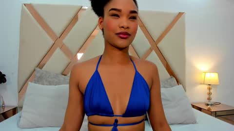 Snapshot of karolebonyy chatting on 02-08-26, 05:44 Karol online show from 02-08-26, 05:44