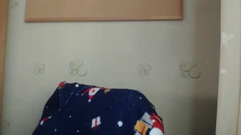 Snapshot of karolhorny96 chatting on 10-19-25, 01:56 Karol  online show from 10-19-25, 01:56