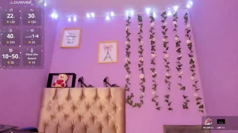 Snapshot of karolina_everton chatting on 09-24-25, 07:01 Karolina online show from 09-24-25, 07:01