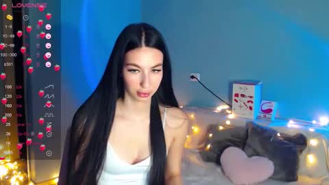 Kira online show from 10-24-25, 02:30