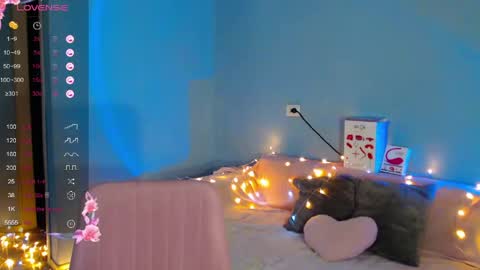 Kira online show from 03-12-26, 02:50