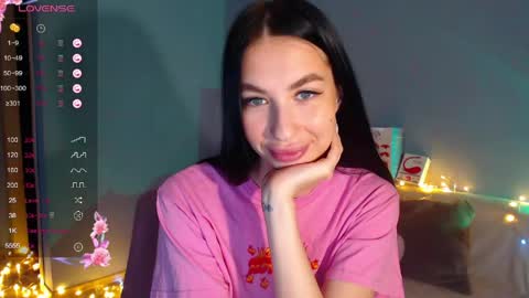 Kira online show from 04-10-26, 02:28