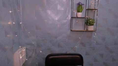 Snapshot of karolinamex_ chatting on 12-23-24, 10:32 Karolina online show from 12-23-24, 10:32