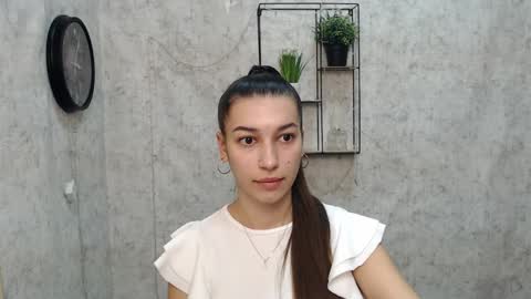 Snapshot of karolinamex_ chatting on 01-03-25, 06:55 Karolina online show from 01-03-25, 06:55