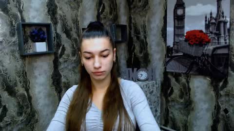 Snapshot of karolinamex_ chatting on 01-17-25, 03:23 Karolina online show from 01-17-25, 03:23