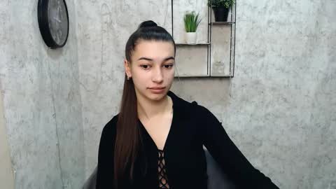 Snapshot of karolinamex_ chatting on 02-09-25, 06:54 Karolina online show from 02-09-25, 06:54