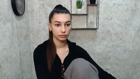 Snapshot of karolinamex_ chatting on 02-09-25, 09:58 Karolina online show from 02-09-25, 09:58