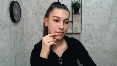 Snapshot of karolinamex_ chatting on 02-09-25, 01:03 Karolina online show from 02-09-25, 01:03
