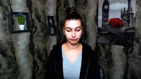 Snapshot of karolinamex_ chatting on 02-18-25, 10:49 Karolina online show from 02-18-25, 10:49
