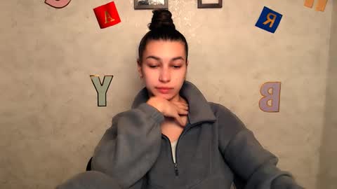 Snapshot of karolinamex_ chatting on 02-20-25, 07:01 Karolina online show from 02-20-25, 07:01