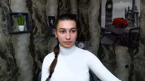 Snapshot of karolinamex_ chatting on 02-21-25, 12:50 Karolina online show from 02-21-25, 12:50