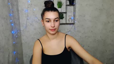 Snapshot of karolinamex_ chatting on 03-02-25, 10:03 Karolina online show from 03-02-25, 10:03