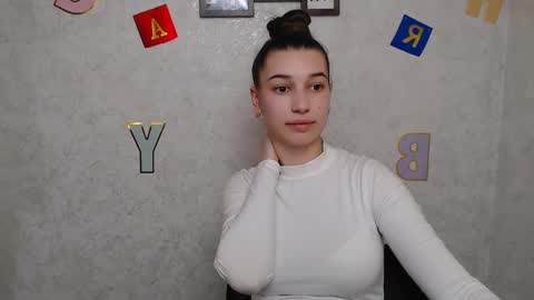 Snapshot of karolinamex_ chatting on 03-11-25, 01:12 Karolina online show from 03-11-25, 01:12
